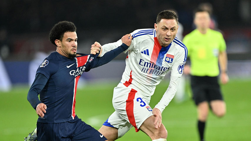 ลีก เอิง ฝรั่งเศส : โอลิมปิก ลียง VS ปารีส แซงต์แชร์กแมง